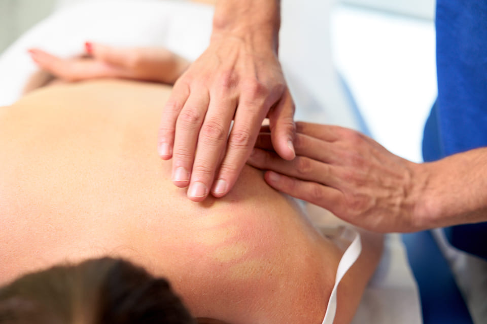 Trattamento fisioterapico in corso, paziente 2